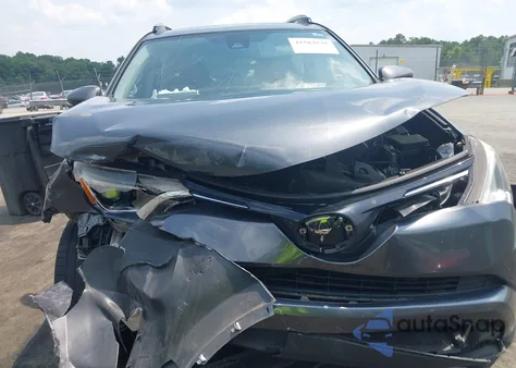 2018 Toyota Rav4 Xle из США, поврежденный, VIN JTMWFREV7JD111785